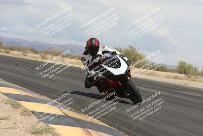 media/May-05-2025-Moto Forza (Mon) [[3c1838c5e5]]/2-B Group/Session 2 (Turn 7 Inside)/